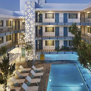 The Beverly Laurel Hotel At West Hollywood